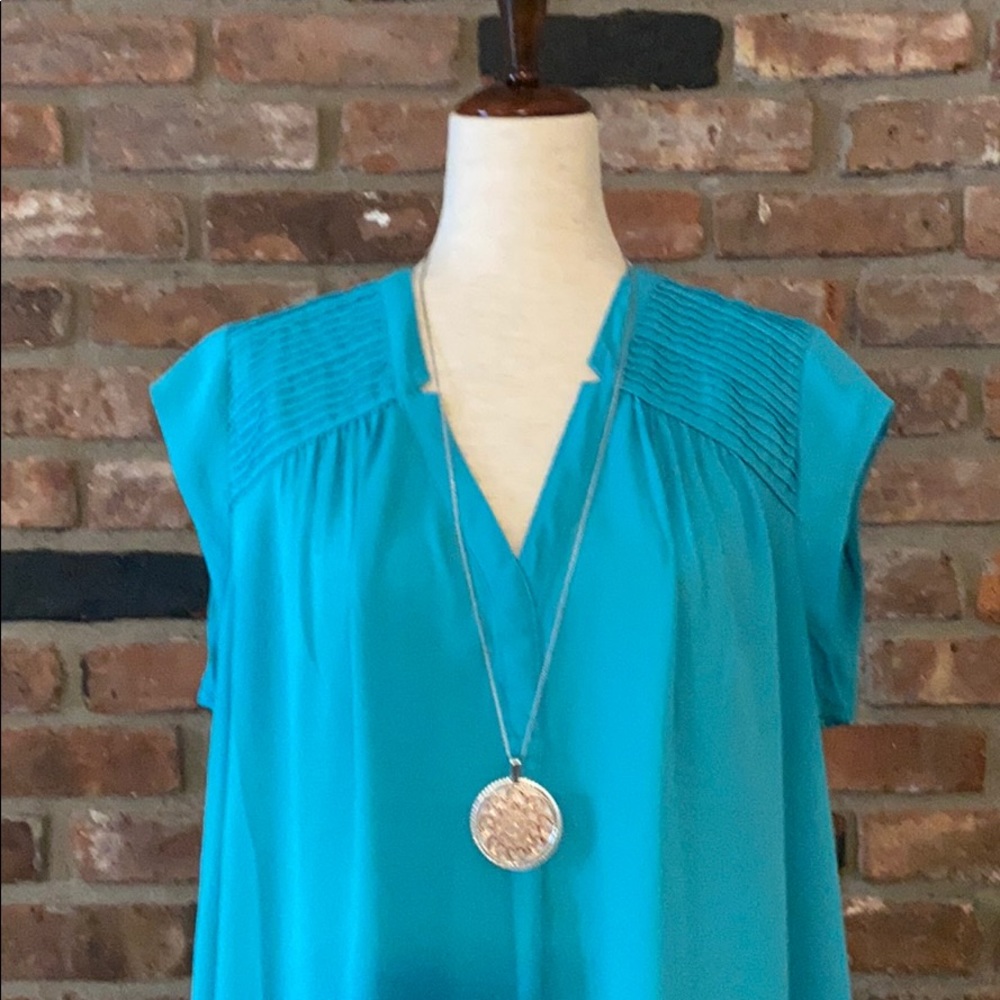 DR2 cap sleeve blouse SOLD